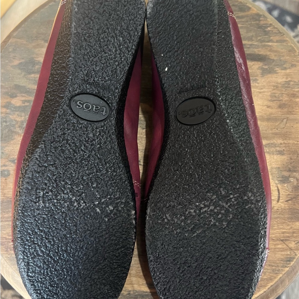 Taos Footwear Women's Sleek Wine Colored Flats - Picture 3 of 6